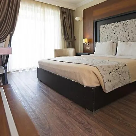 Kusadasi Denize Sifir Tatil Odalari Bed and breakfast *